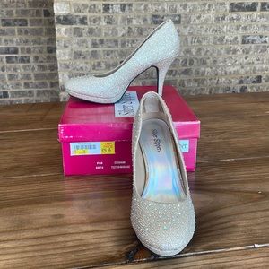 Gemstone sparkle 3 1/2 inch heels